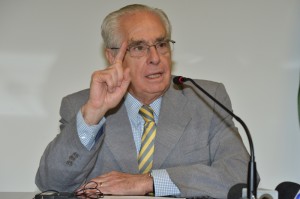 Roberto Garretón