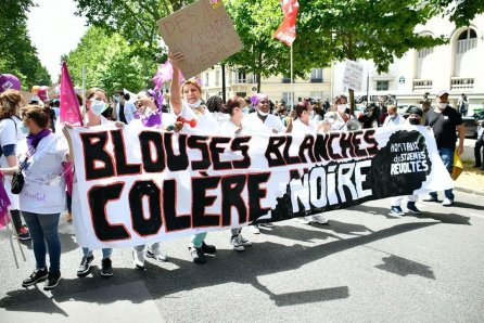 blouses_blanches_et_colere_noire-b0e8c